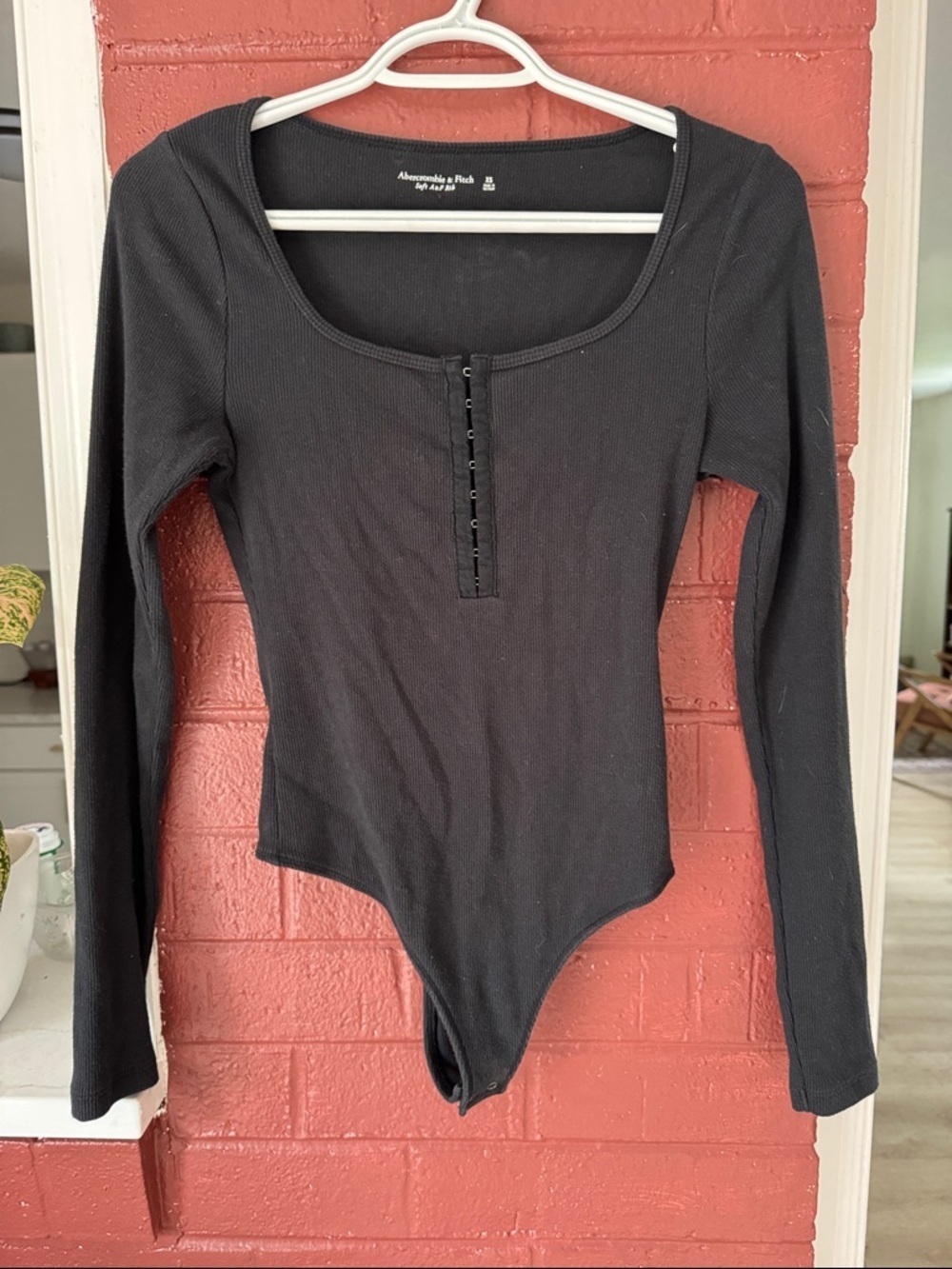 Abercrombie & Fitch Black Ribbed Long-Sleeve Hook-Front Bodysuit XS